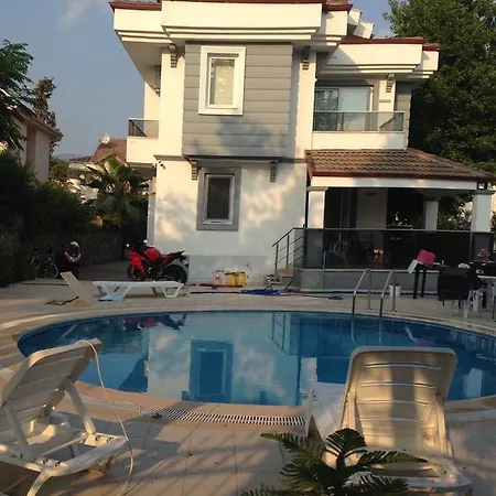 Vila Cagri *
