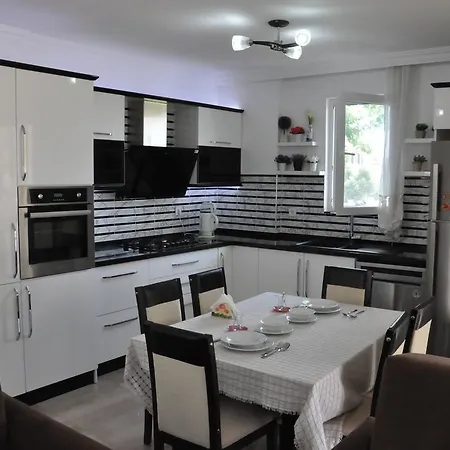 Vila Cagri *